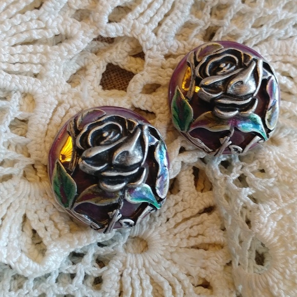 Chico's Jewelry - 5/$25 Amazing rose chico's clip earrings